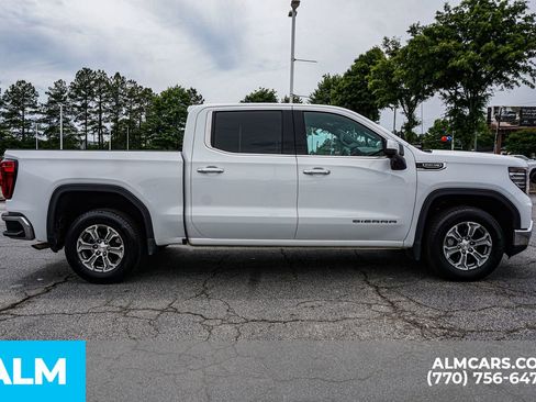 Used 2025 GMC Sierra 1500 SLT RWD image 11