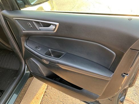 Used 2024 Ford Edge SEL w/ Convenience Package image 12