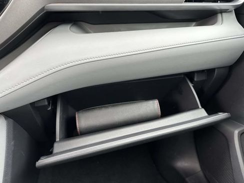 Used 2023 Toyota Highlander XLE AWD/4WD image 43