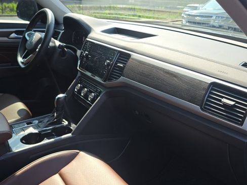 Used 2022 Volkswagen Atlas SE FWD image 23