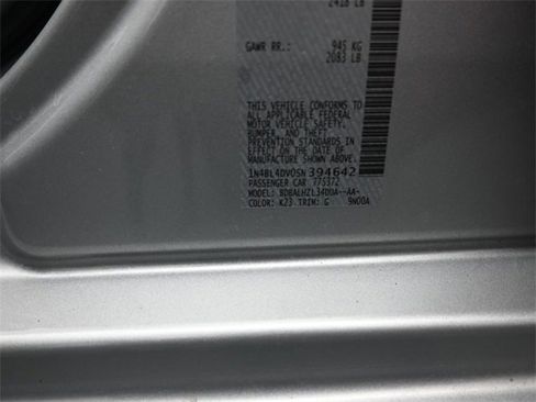 Used 2025 Nissan Altima 2.5 SV image 15