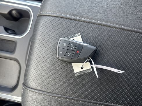 Used 2023 GMC Sierra 1500 SLT w/ SLT Premium Package image 29