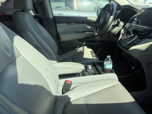 Used 2023 Honda Odyssey Touring image 10