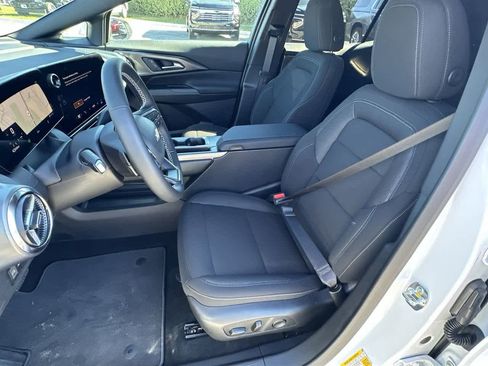 New 2026 Chevrolet Equinox EV LT image 14