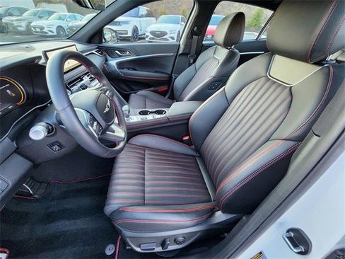 Used 2025 Genesis G70 2.5T w/ Sport Prestige Package image 17