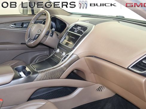 Used 2017 Lincoln MKX Reserve FWD image 20