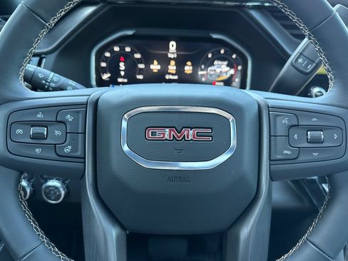 Used 2026 GMC Sierra 2500 AT4 w/ AT4 Premium Plus Package AWD/4WD image 36