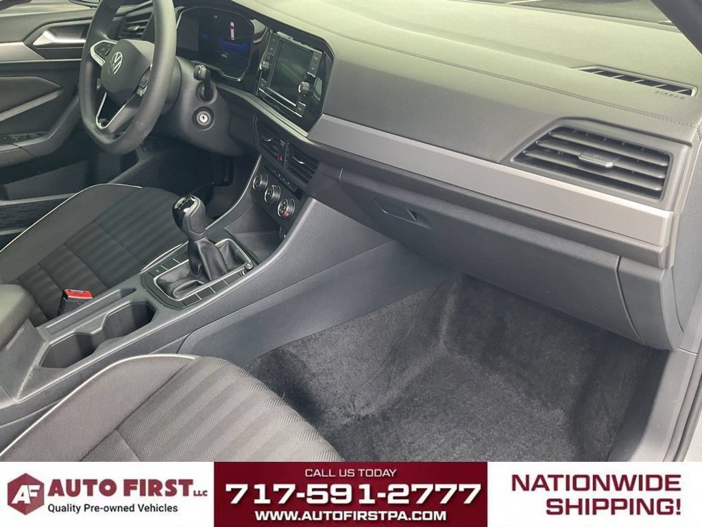 Used 2023 Volkswagen Jetta Sport FWD image 18