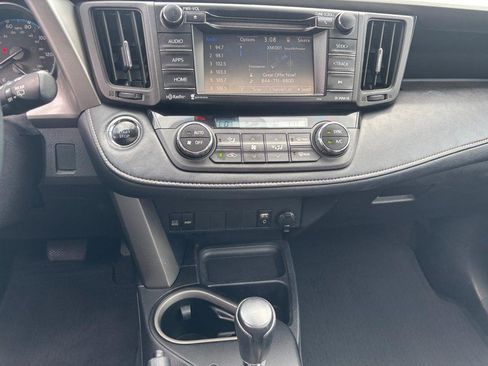 Used 2018 Toyota RAV4 XLE w/ Plus Extra Value Package FWD image 13