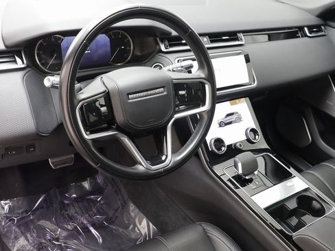 Used 2022 Land Rover Range Rover Velar R-Dynamic S image 7