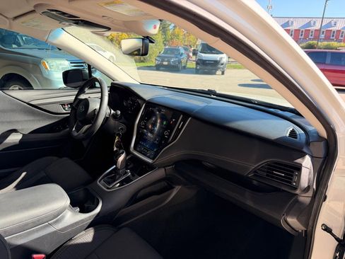 Used 2020 Subaru Outback Premium image 16