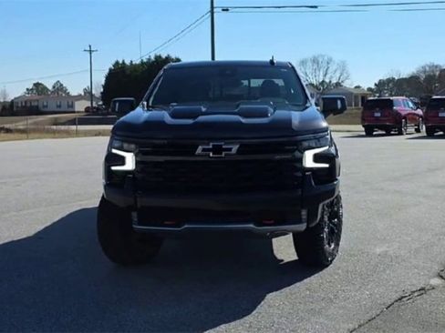 Certified 2022 Chevrolet Silverado 1500 ZR2 image 3