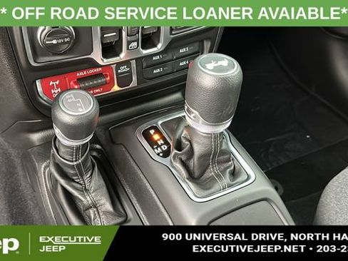 Used 2025 Jeep Wrangler Unlimited Sport AWD/4WD image 21