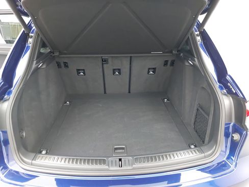 Used 2025 Porsche Macan image 14