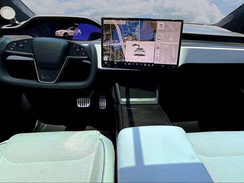 Used 2022 Tesla Model X Plaid AWD/4WD image 7