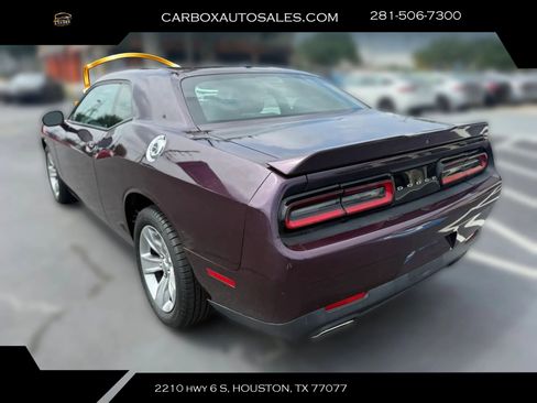 Used 2021 Dodge Challenger SXT RWD image 3