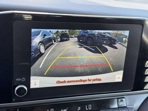 Used 2025 Toyota Camry LE FWD image 4