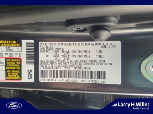 Used 2020 Toyota Tacoma SR image 25