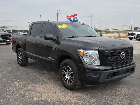 Used 2023 Nissan Titan SV AWD/4WD image 7