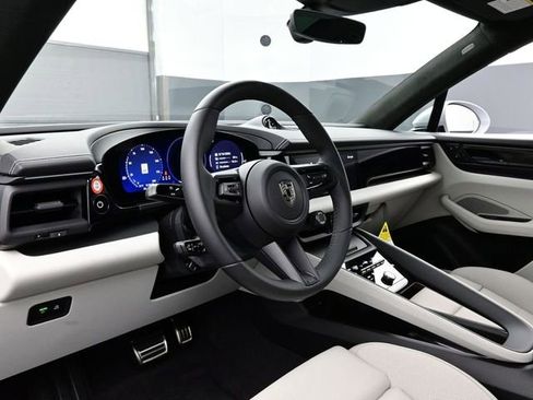 New 2025 Porsche Macan Turbo Electric image 4