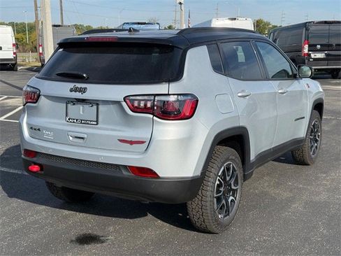 New 2026 Jeep Compass Trailhawk image 3