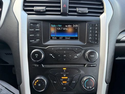 Used 2014 Ford Fusion SE image 13