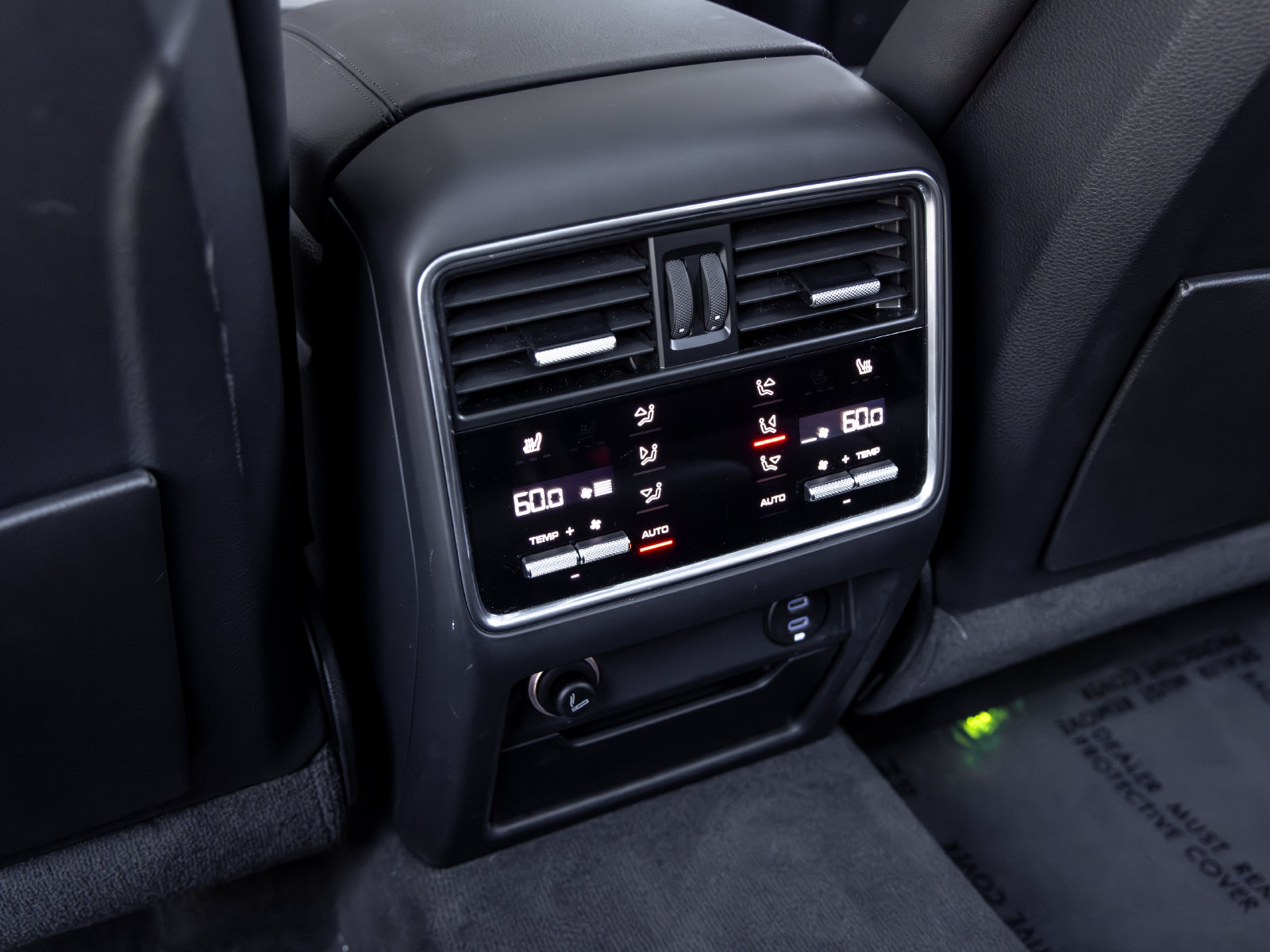 Used 2023 Porsche Cayenne S Platinum AWD/4WD image 45