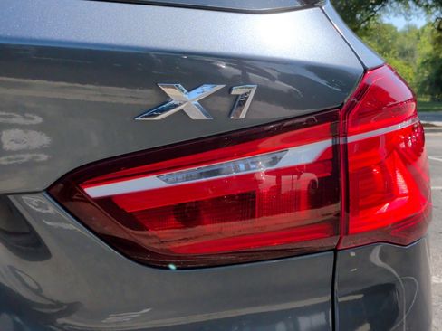 Used 2017 BMW X1 xDrive28i AWD/4WD image 11