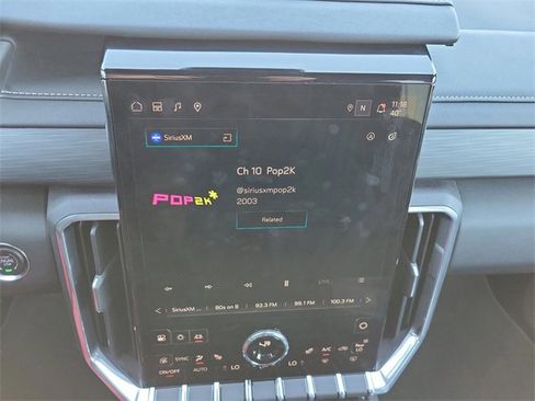 Used 2025 GMC Acadia Elevation image 21