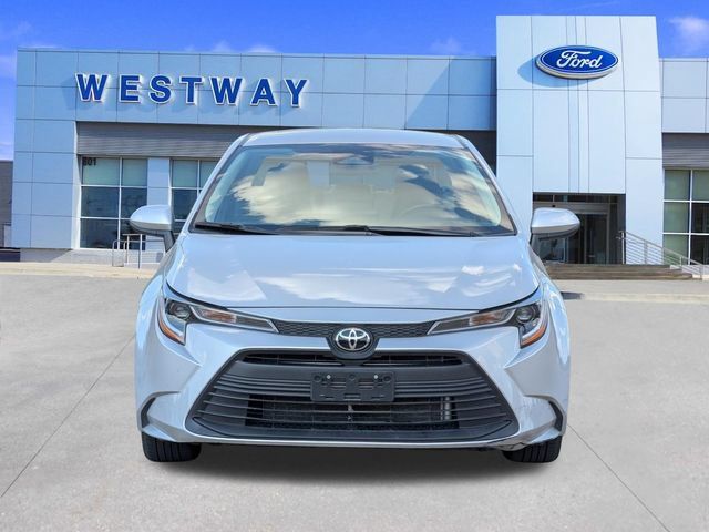 Used 2026 Toyota Corolla LE FWD image 7