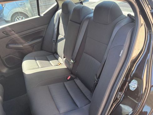 Used 2025 Nissan Altima 2.5 SV FWD image 31