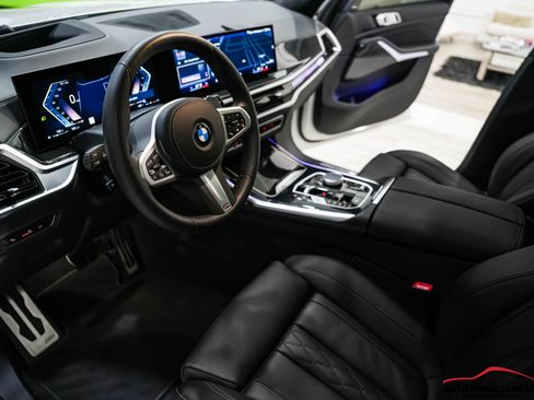 Used 2024 BMW X7 xDrive40i w/ M Sport Package image 7