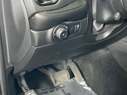 Used 2022 Dodge Durango GT image 10