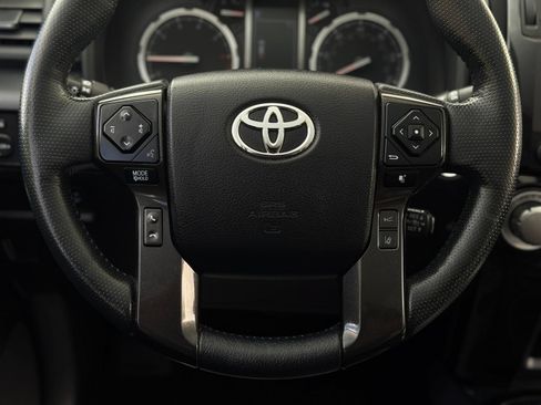 Used 2024 Toyota 4Runner TRD Off-Road Premium AWD/4WD image 16