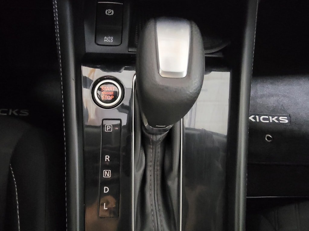Used 2023 Nissan Kicks SV FWD image 18