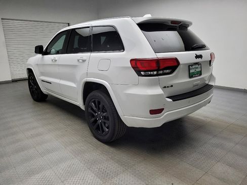 Used 2021 Jeep Grand Cherokee Laredo X AWD/4WD image 5