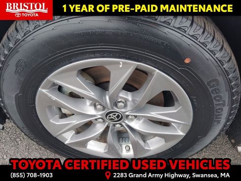 Certified 2024 Toyota Sienna XLE image 13