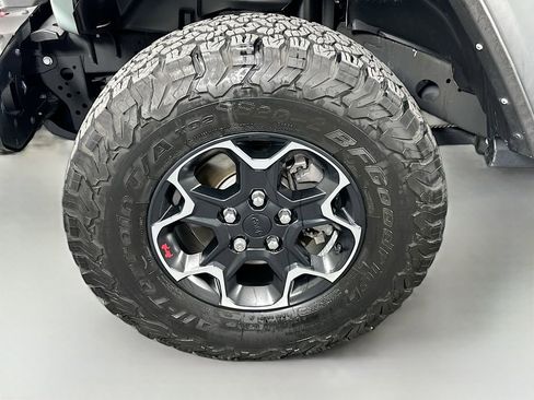Used 2023 Jeep Wrangler Unlimited Rubicon w/ Steel Bumper Group AWD/4WD image 30