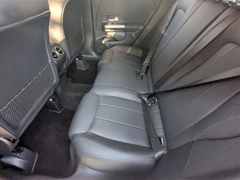 Certified 2025 Mercedes-Benz GLA 250 image 18