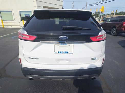 Used 2020 Ford Edge SEL w/ Convenience Package AWD/4WD image 4