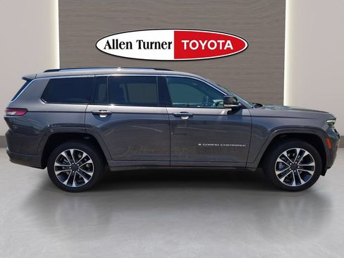 Used 2021 Jeep Grand Cherokee L Overland w/ Luxury Tech Group IV AWD/4WD image 5