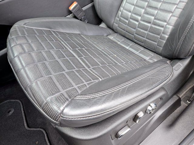 Certified 2023 Cadillac Escalade ESV Sport Platinum w/ LPO, ONYX Package AWD/4WD image 8