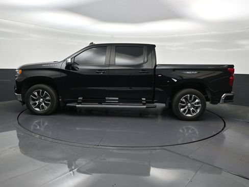 Used 2024 Chevrolet Silverado 1500 LT RWD image 2