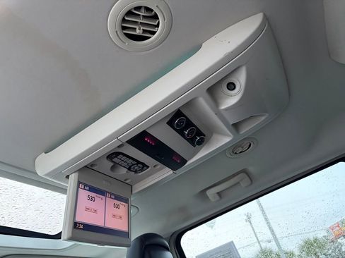 Used 2010 Chrysler Town & Country Touring Plus w/ Premium Group image 24