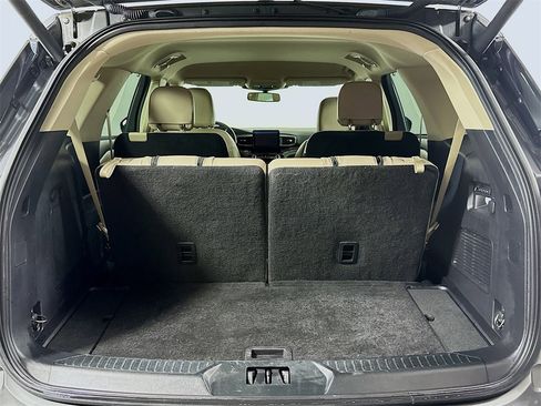 Used 2021 Ford Explorer Limited w/ Equipment Group 301A image 16