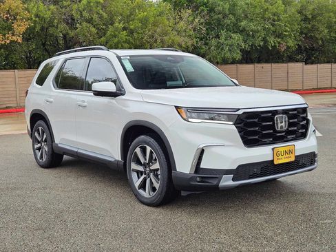 Used 2024 Honda Pilot Elite image 32