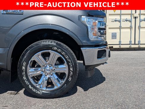 Used 2018 Ford F150 Lariat w/ Equipment Group 502A Luxury AWD/4WD image 11