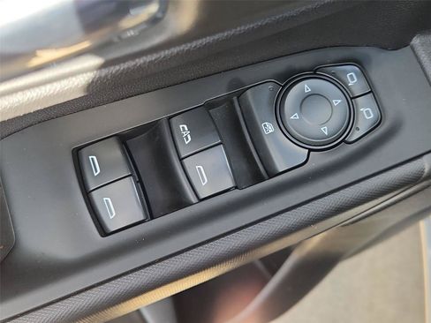 Used 2023 Chevrolet Silverado 1500 Custom RWD image 22
