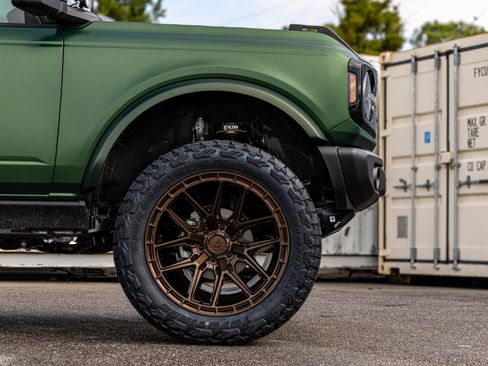 New 2025 Ford Bronco Badlands AWD/4WD image 11