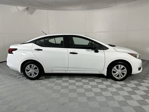 Certified 2025 Nissan Versa S w/ Trunk Package FWD image 9